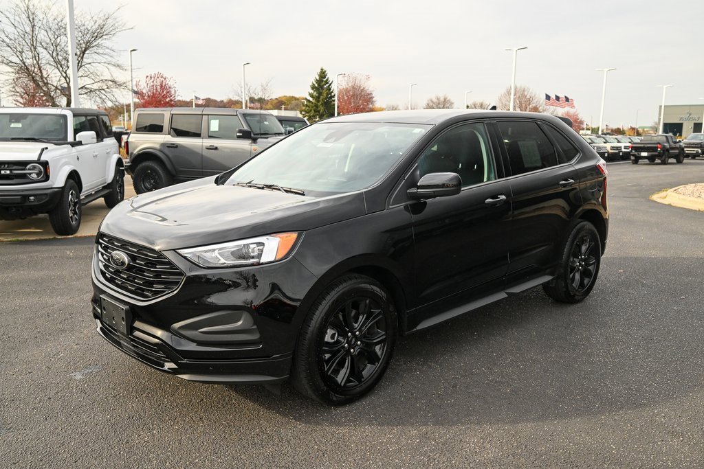New 2024 Ford Edge SE w/ Black Appearance Package image 7
