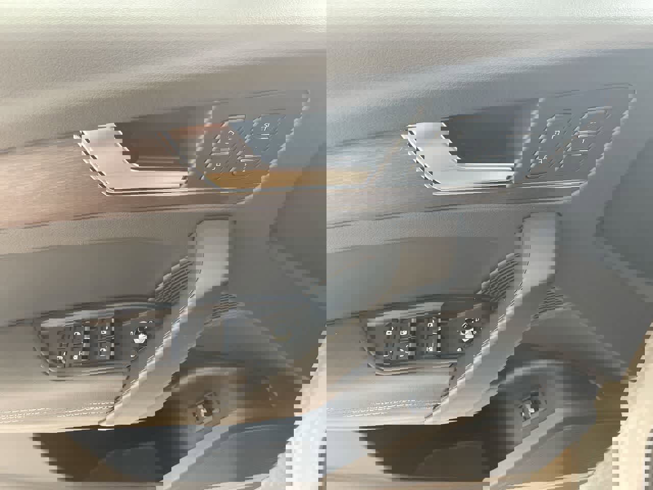 Used 2024 Audi Q5 2.0T Premium Plus image 13