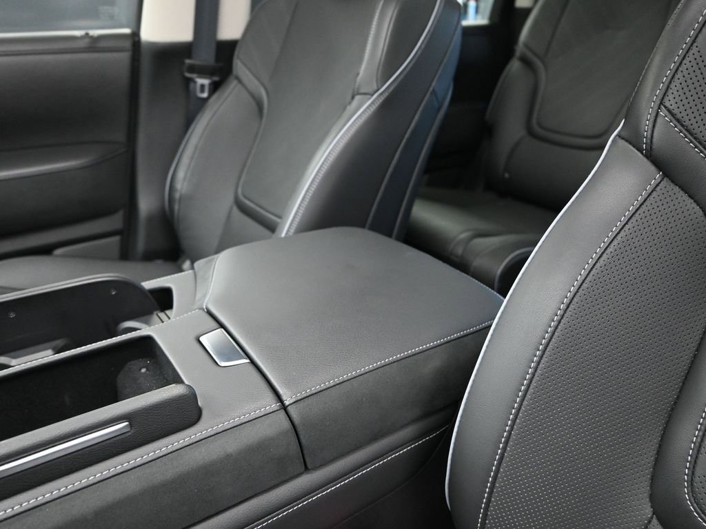 Used 2025 INFINITI QX80 Luxe RWD image 14