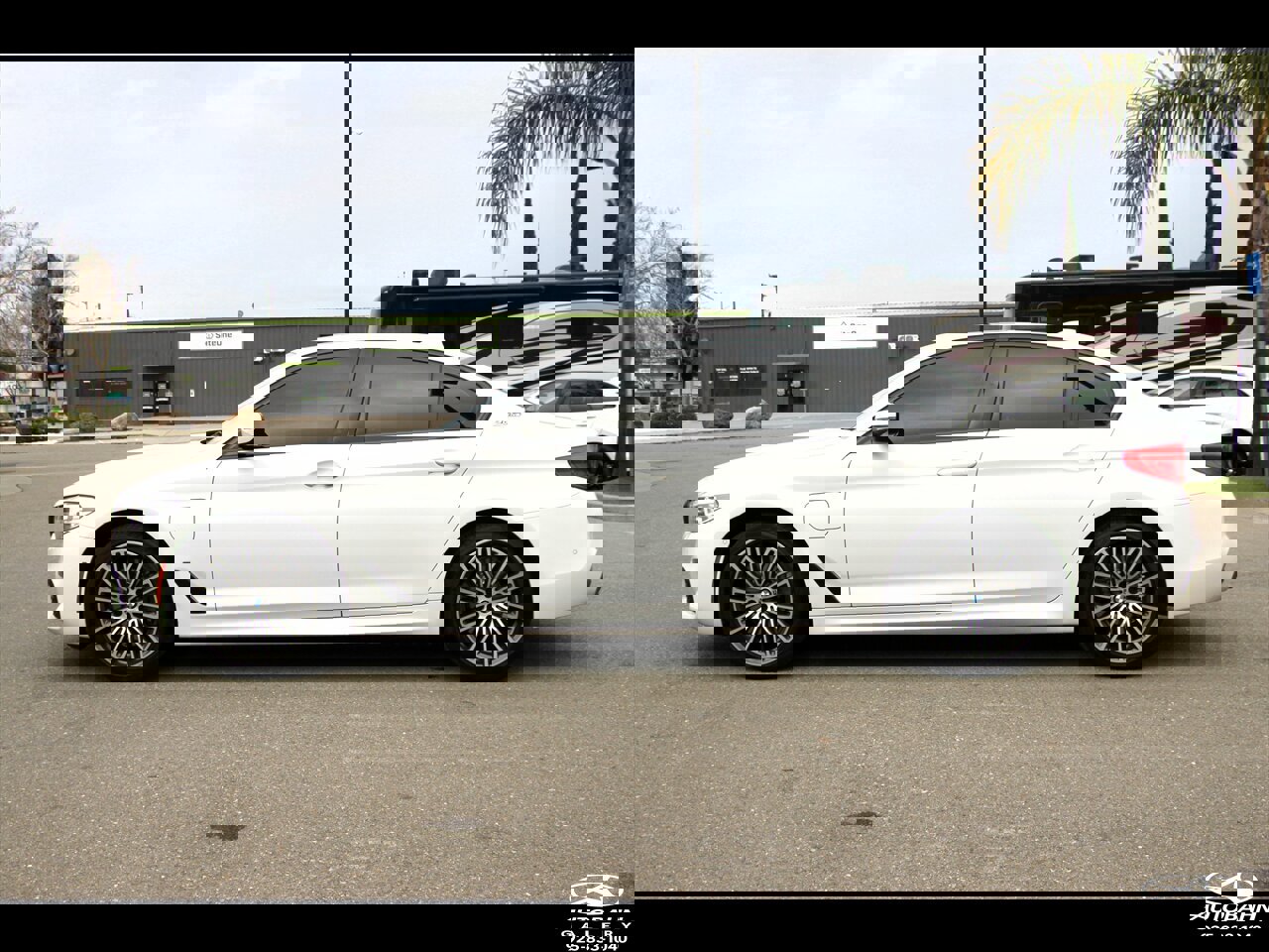 Used 2019 BMW 530e w/ M Sport Package image 5