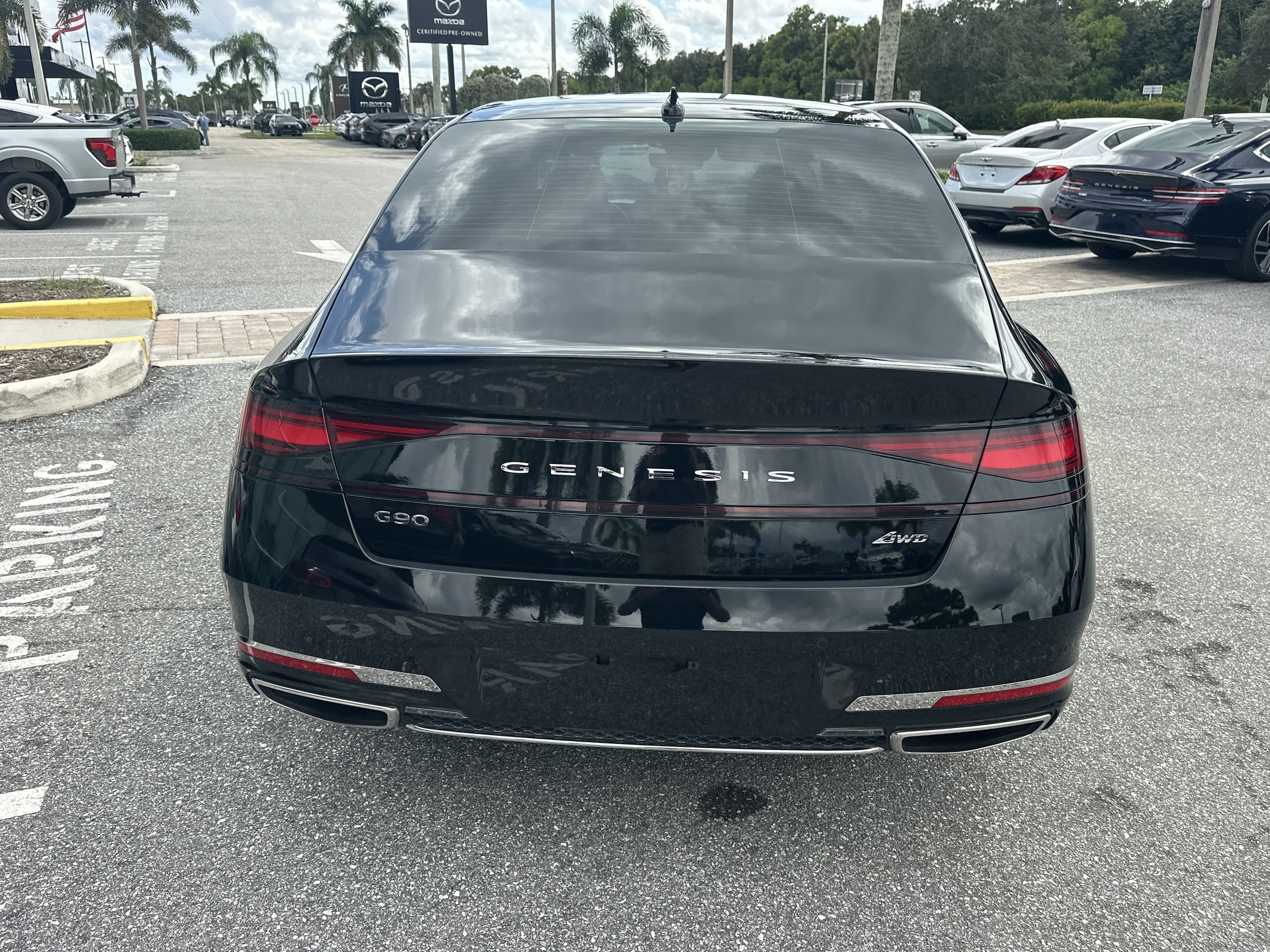 Certified 2025 Genesis G90 3.5T AWD/4WD image 8