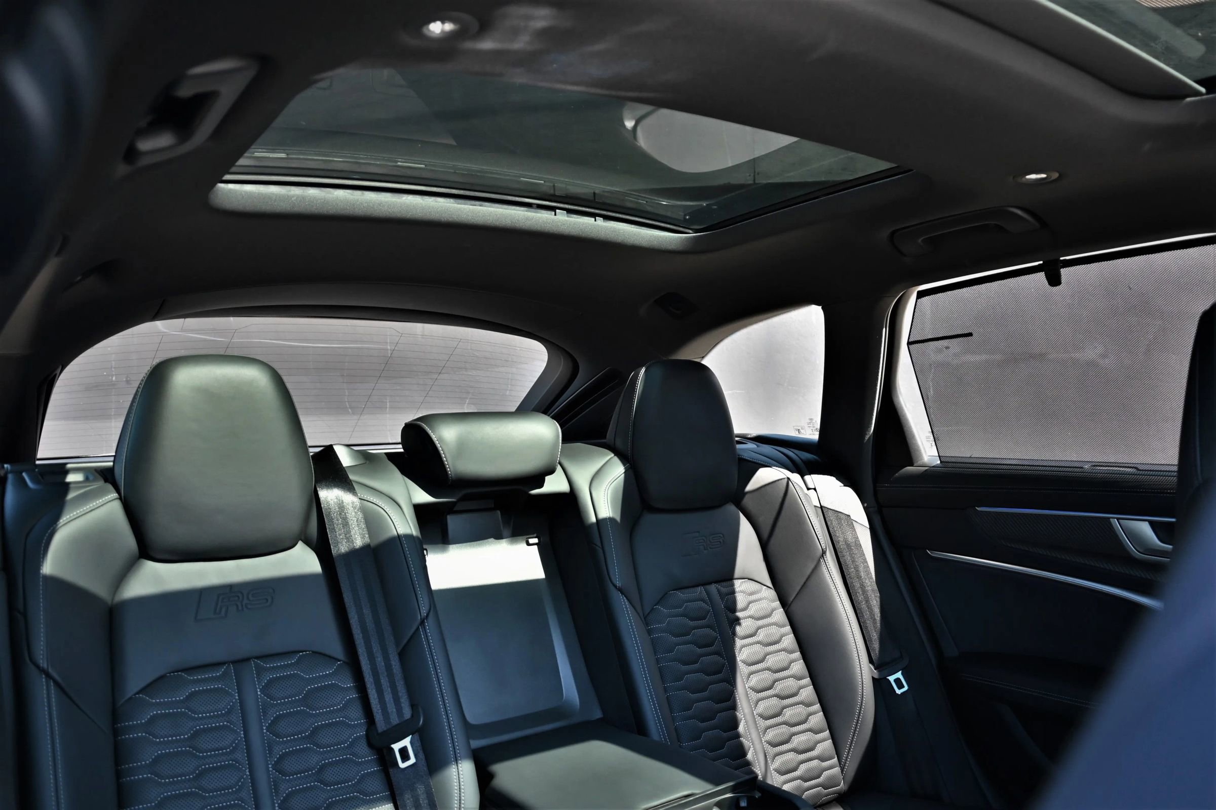 Used 2023 Audi RS 6 w/ Carbon Optic Package image 29