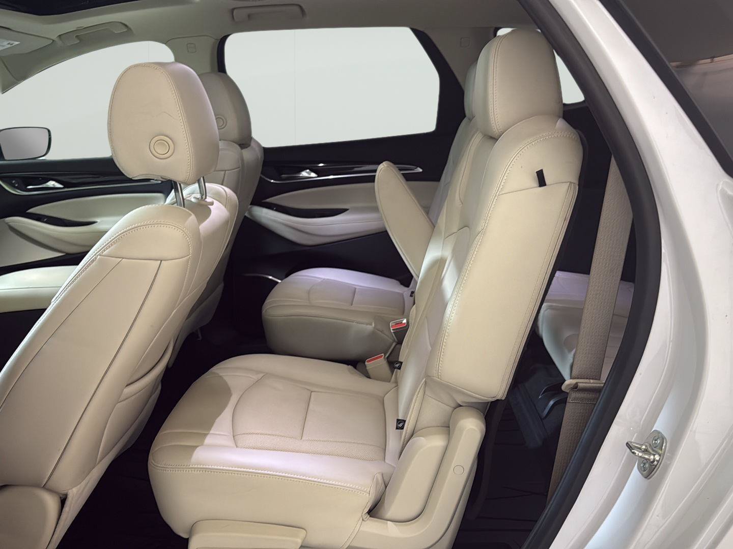 Certified 2024 Buick Enclave Essence w/ Experience Buick Package AWD/4WD image 15