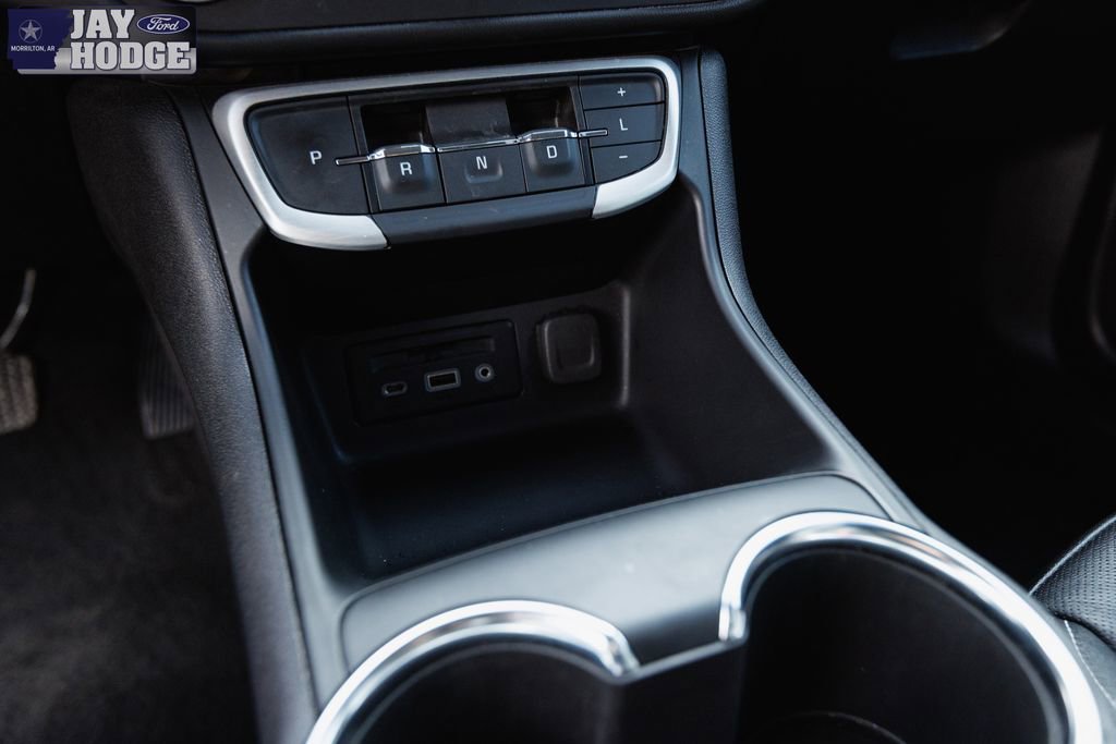 Used 2024 GMC Terrain SLT image 37