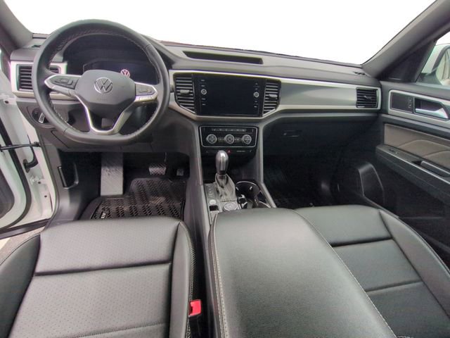 Certified 2023 Volkswagen Atlas Cross Sport SEL image 16