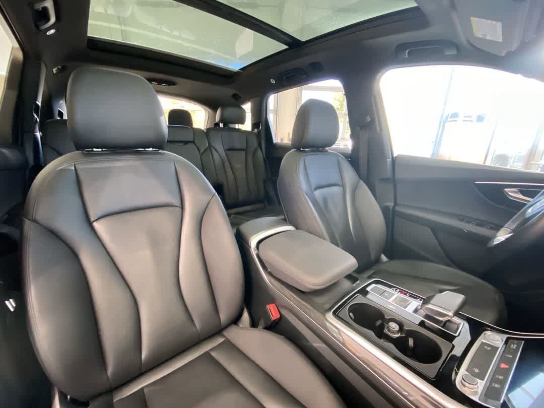 Used 2020 Audi Q7 2.0T Premium AWD/4WD image 29