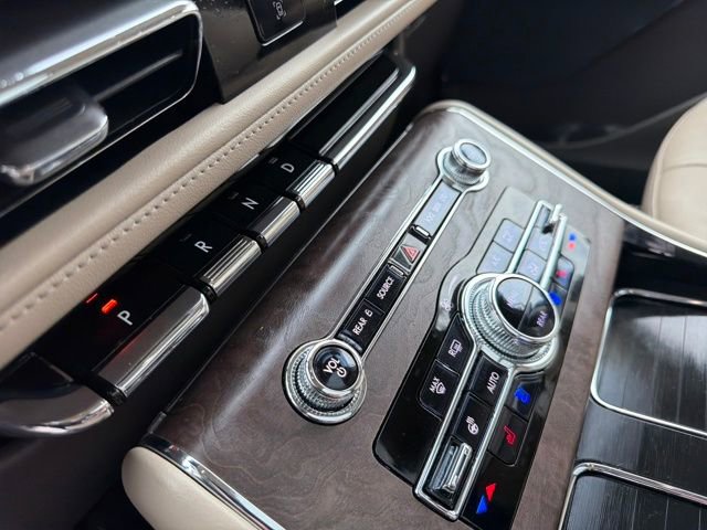 Used 2023 Lincoln Aviator Grand Touring w/ Elements Package Plus image 29