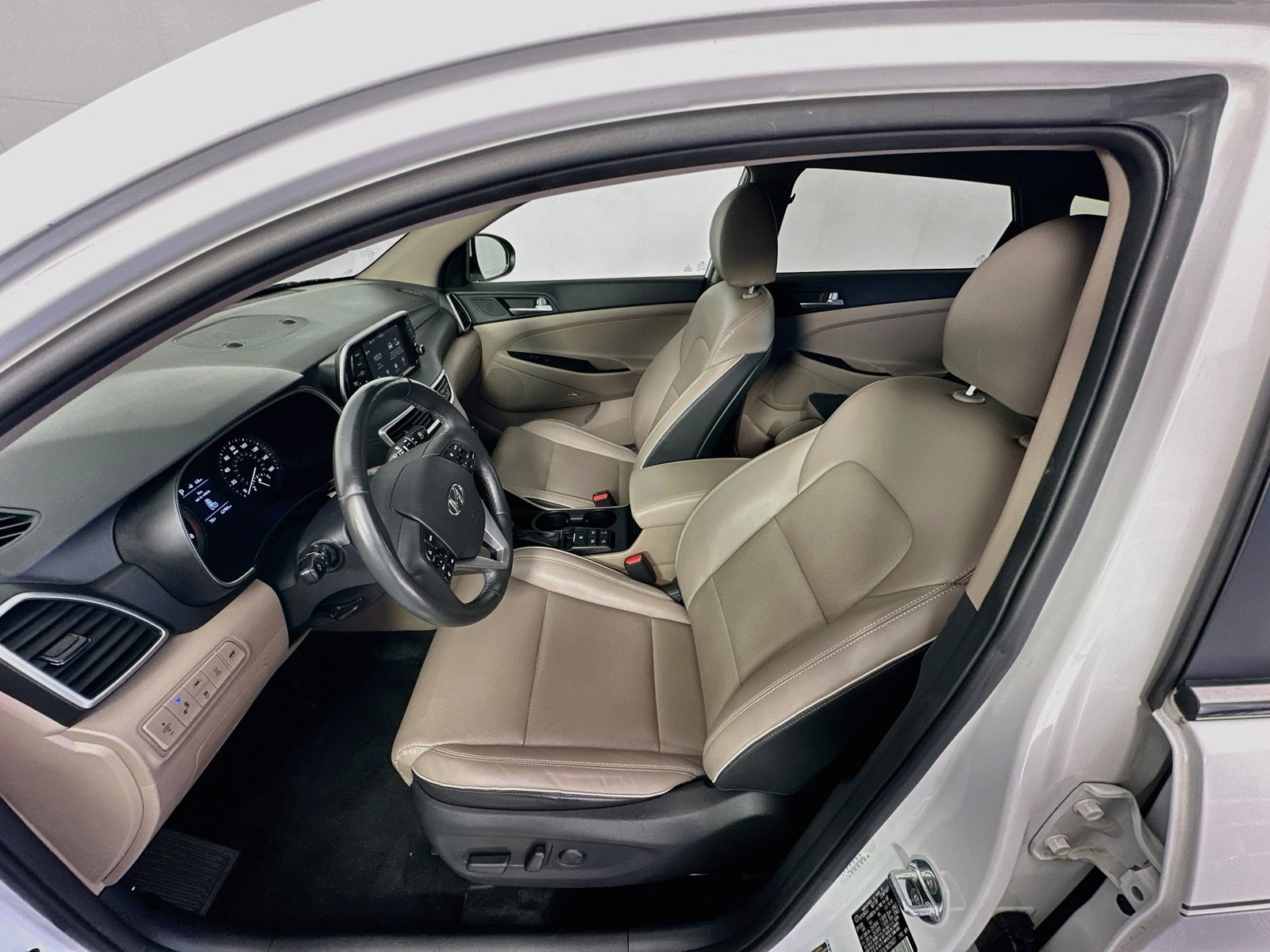 Used 2021 Hyundai Tucson Limited AWD/4WD image 21