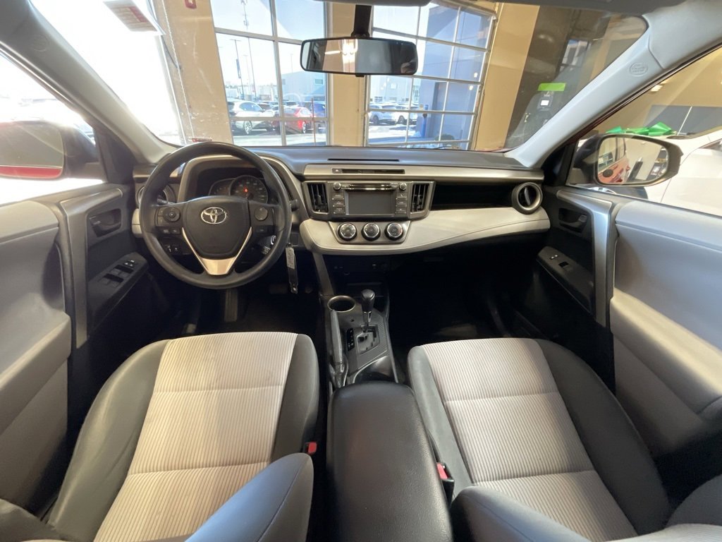 Used 2013 Toyota RAV4 LE image 8