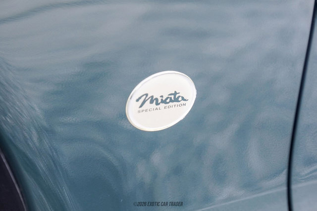 Used 2001 MAZDA MX-5 Miata RWD image 45