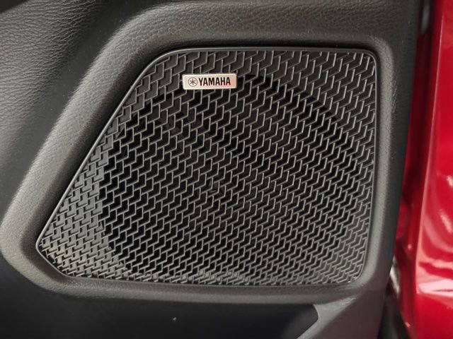 Used 2025 Mitsubishi Outlander SE FWD image 2