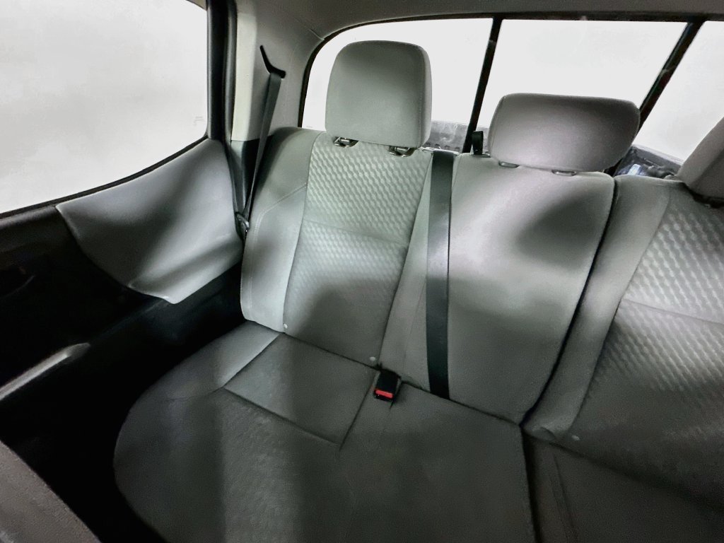 Used 2021 Toyota Tacoma SR5 AWD/4WD image 12