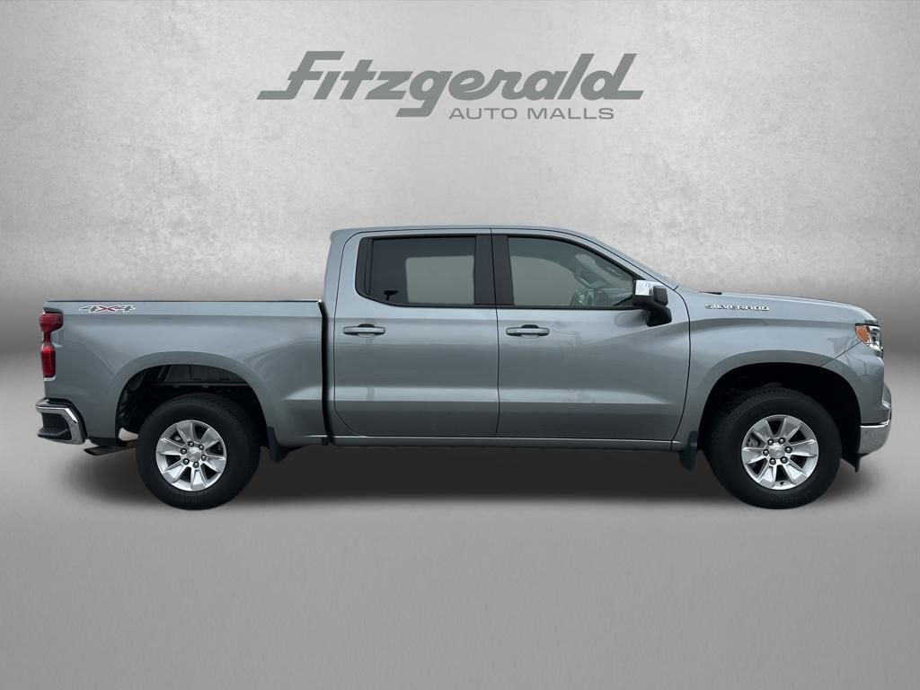 Used 2025 Chevrolet Silverado 1500 LT AWD/4WD image 4