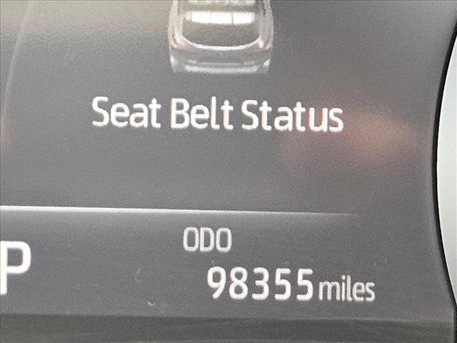 Used 2022 Toyota Highlander XLE AWD/4WD image 10