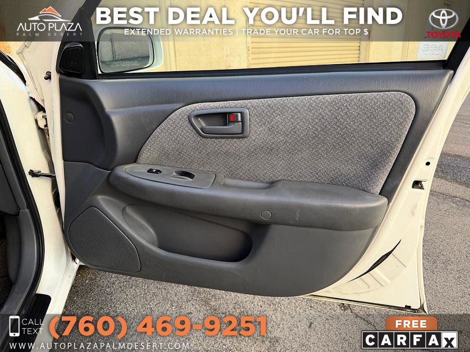 Used 2000 Toyota Camry LE FWD image 27
