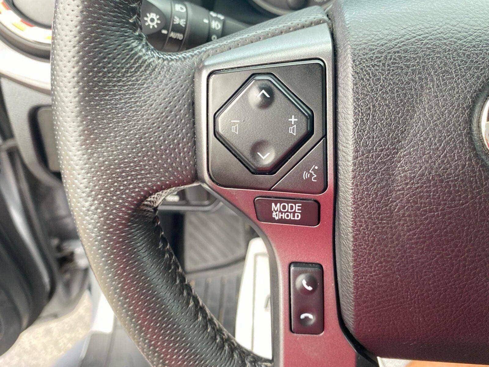 Used 2021 Toyota Tacoma TRD Sport AWD/4WD image 19