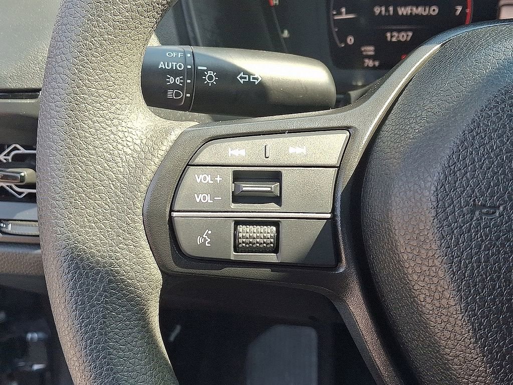 Used 2025 Honda Accord LX image 19