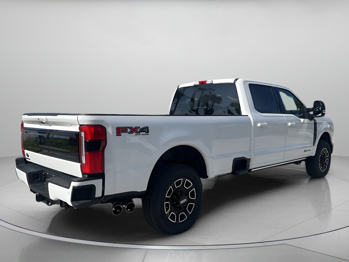 New 2026 Ford F250 Platinum w/ FX4 Off-Road Package image 3