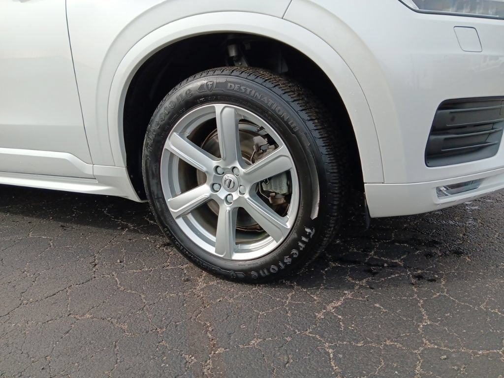 Used 2022 Volvo XC90 T5 Momentum AWD/4WD image 3