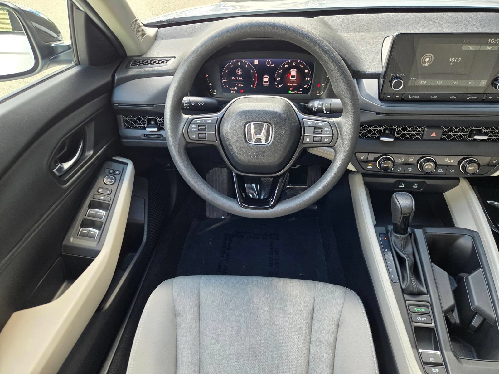 Used 2025 Honda Accord SE image 13