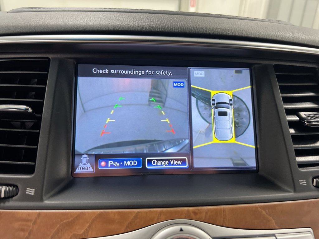Used 2017 INFINITI QX80 Limited w/ All Season Package AWD/4WD image 16