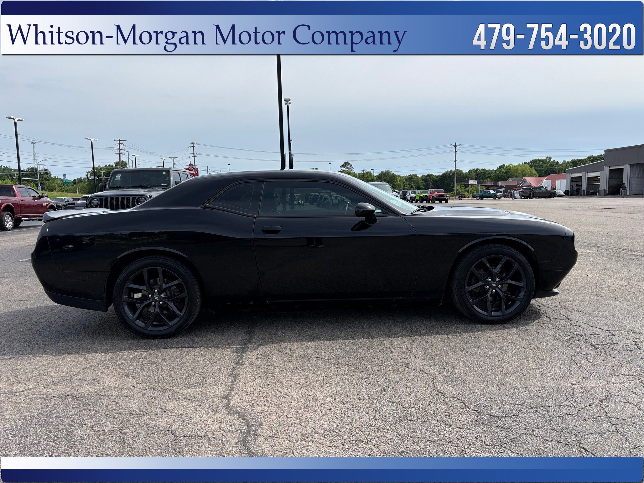 Used 2020 Dodge Challenger SXT w/ Blacktop Package RWD image 5