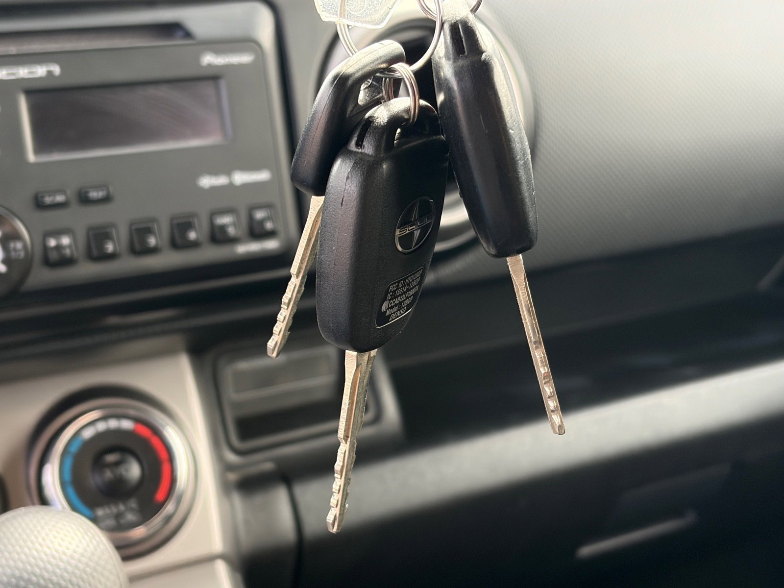 Used 2013 Scion xB FWD image 27