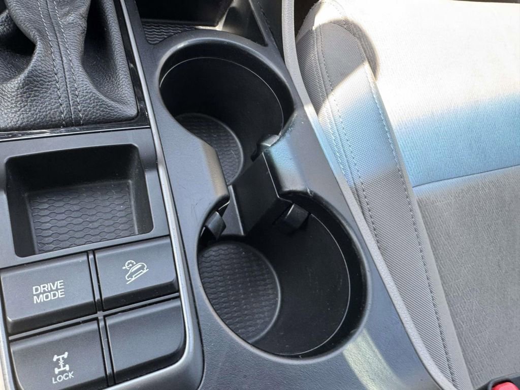 Used 2017 Hyundai Tucson SE image 25