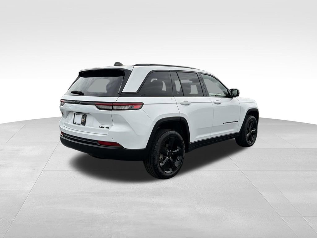 Used 2023 Jeep Grand Cherokee Limited w/ Black Appearance Package RWD video 3