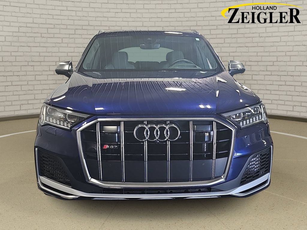 Used 2024 Audi SQ7 Prestige AWD/4WD image 2