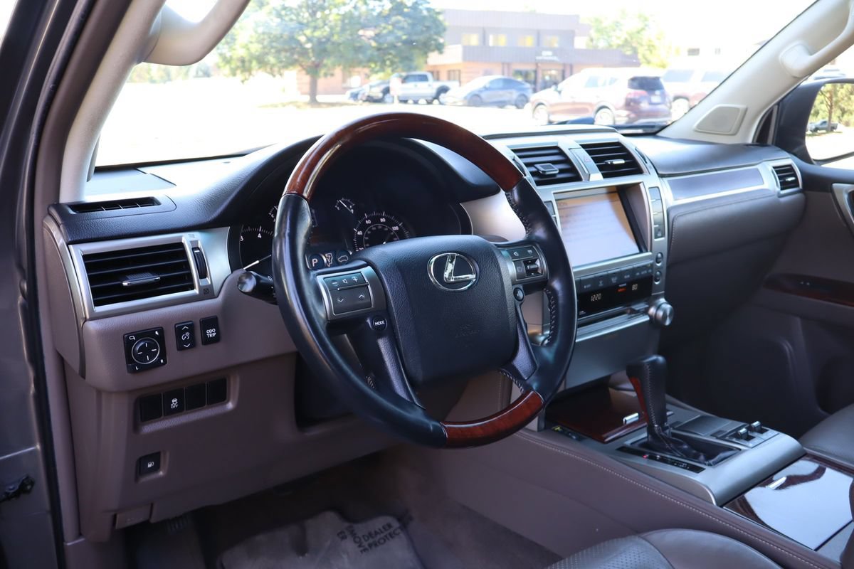 Used 2010 Lexus GX 460 AWD/4WD image 16