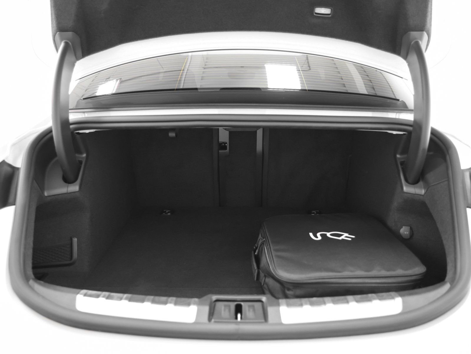 Certified 2024 Porsche Taycan Turbo S image 19