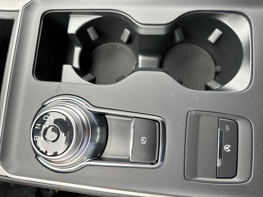 New 2024 Ford Edge SE w/ Black Appearance Package image 29