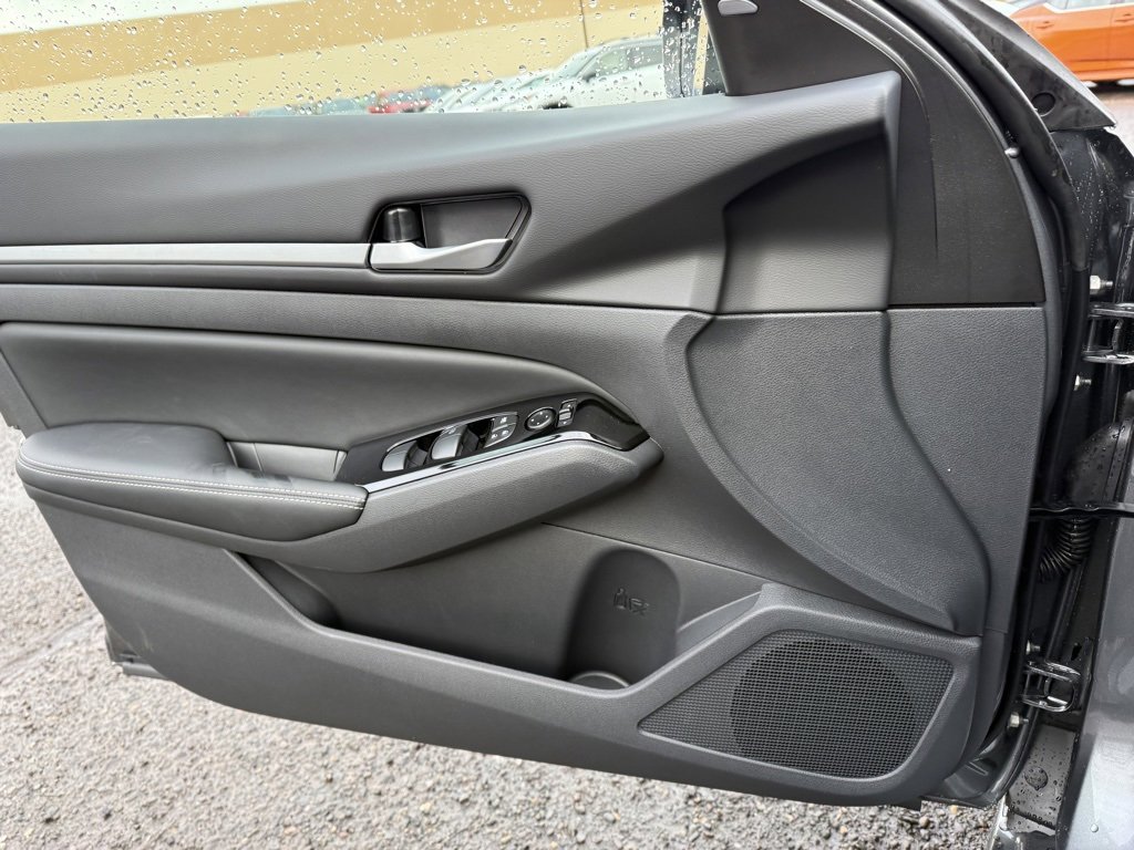 New 2025 Nissan Altima 2.5 SL image 22