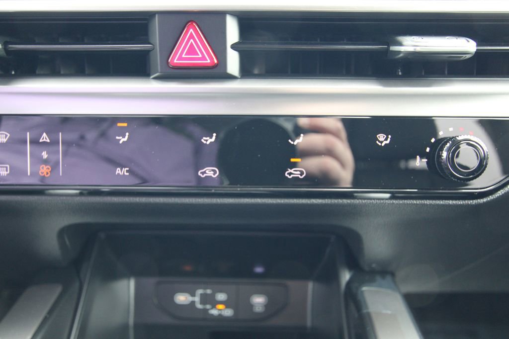 New 2026 Kia Sorento LX image 27