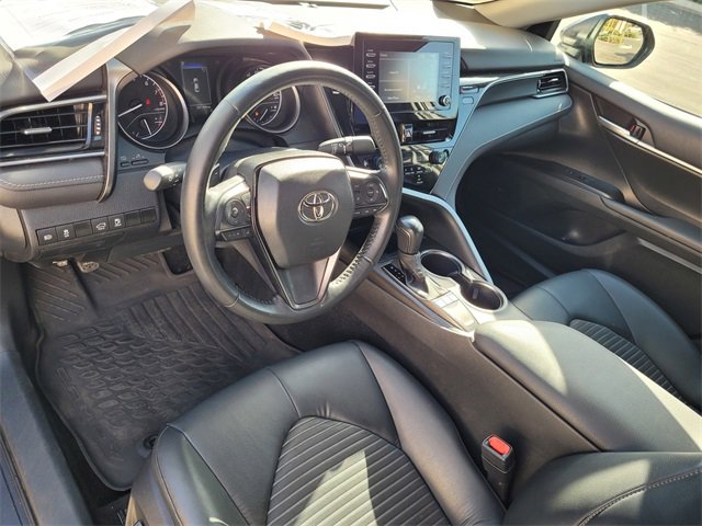 Used 2023 Toyota Camry SE image 7