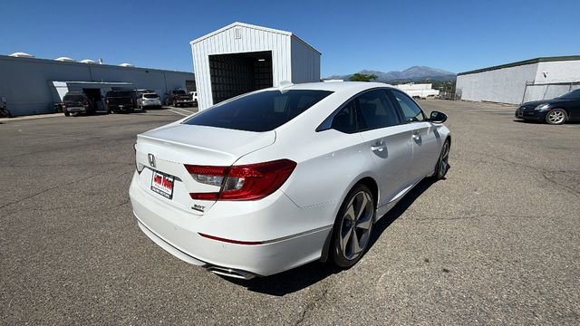 Used 2018 Honda Accord Touring image 4