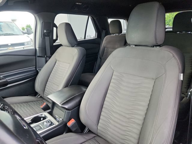 Used 2020 Ford Explorer XLT w/ Comfort Package AWD/4WD image 21