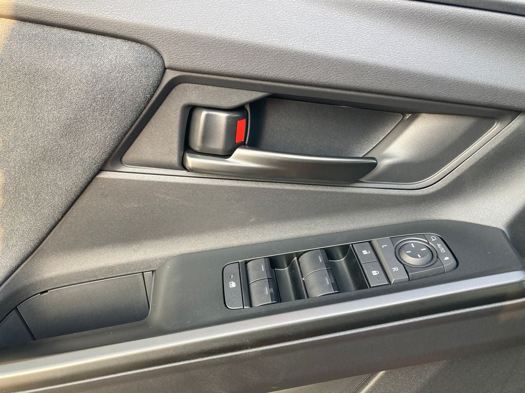New 2026 Toyota C-HR AWD/4WD image 10