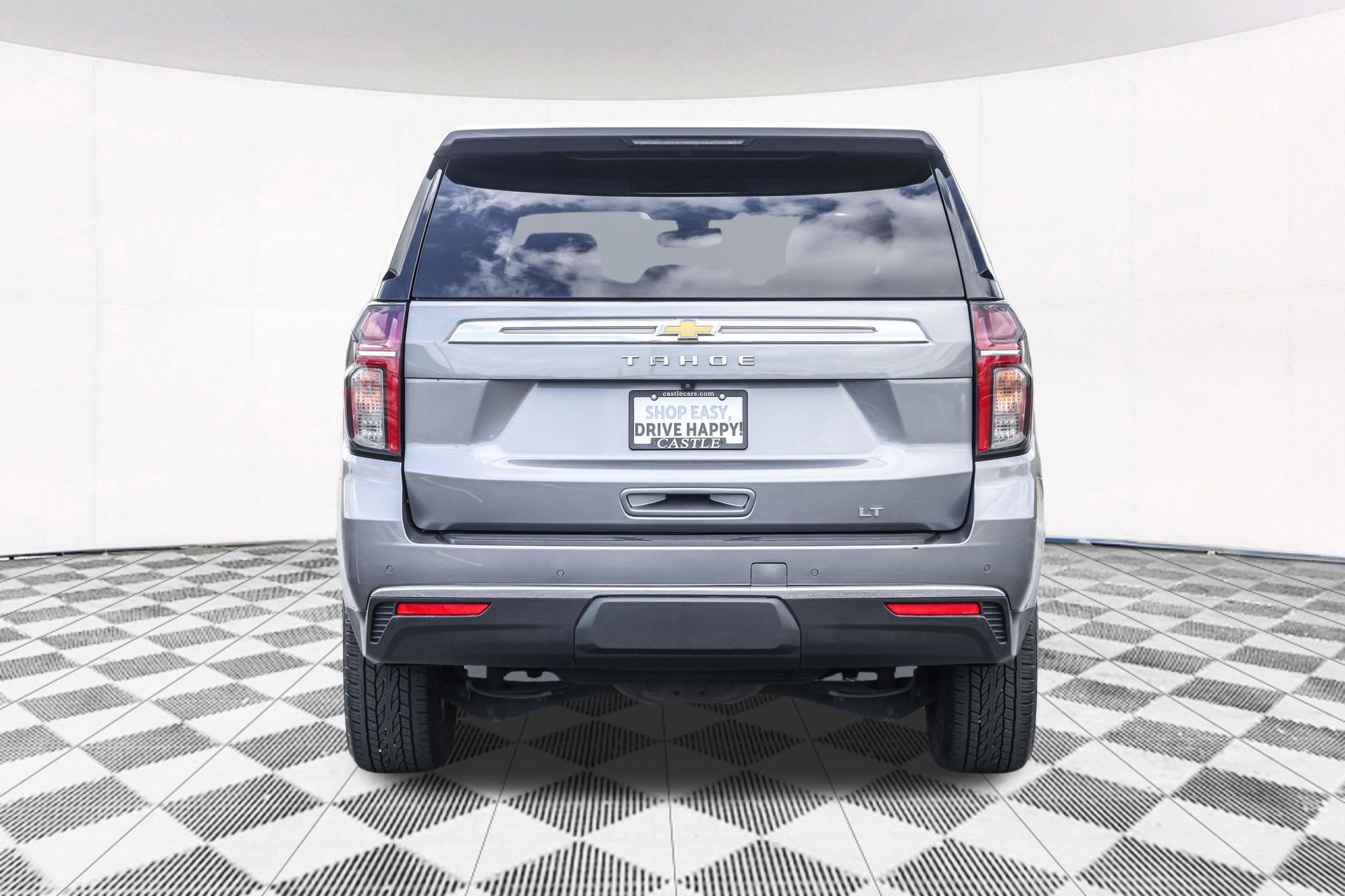 Used 2022 Chevrolet Tahoe LT w/ Luxury Package AWD/4WD image 17