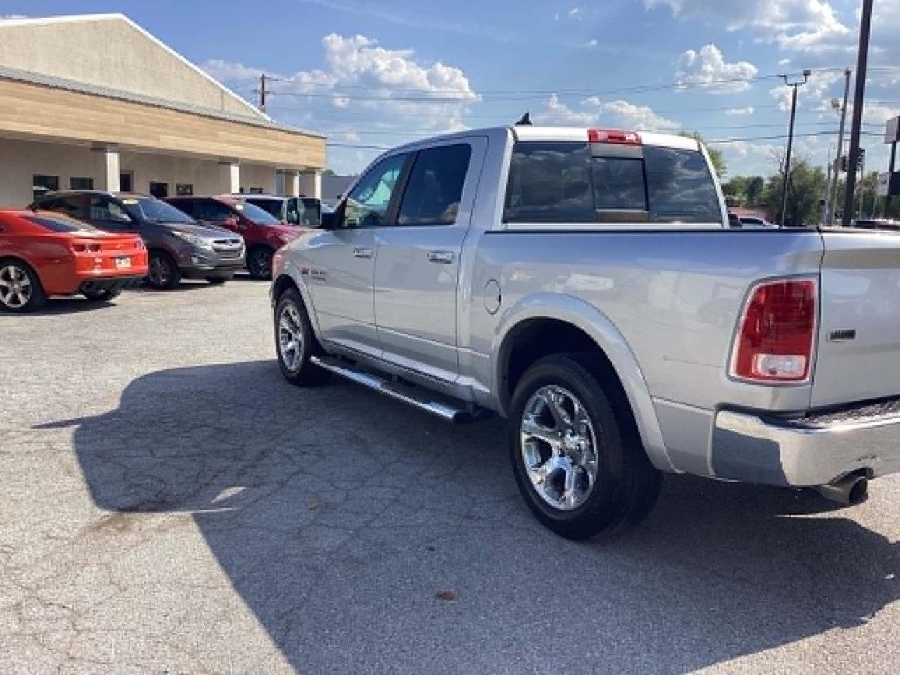 Used 2014 RAM 1500 Laramie AWD/4WD image 7