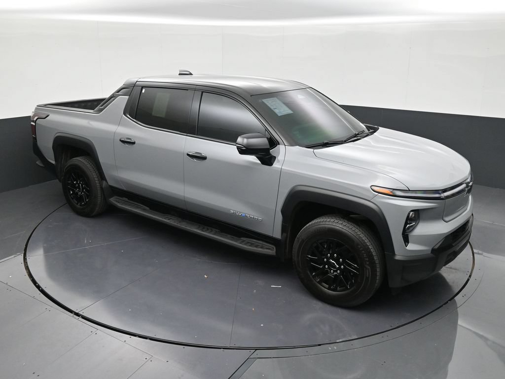 Used 2026 Chevrolet Silverado EV LT w/ Plus Package AWD/4WD image 18
