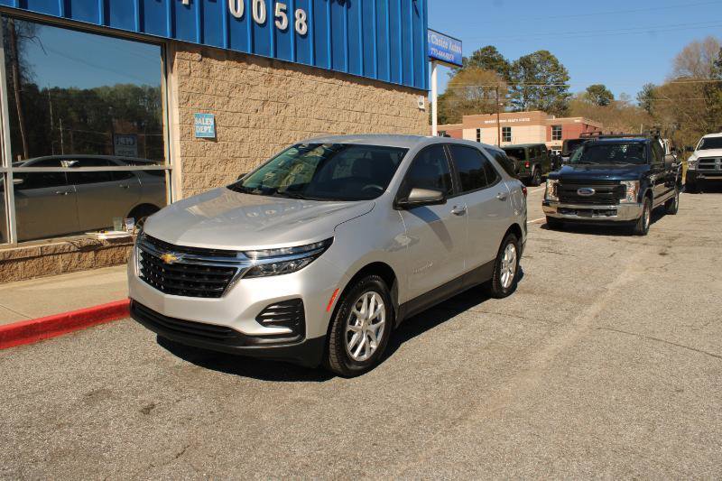 Used 2022 Chevrolet Equinox LS image 3