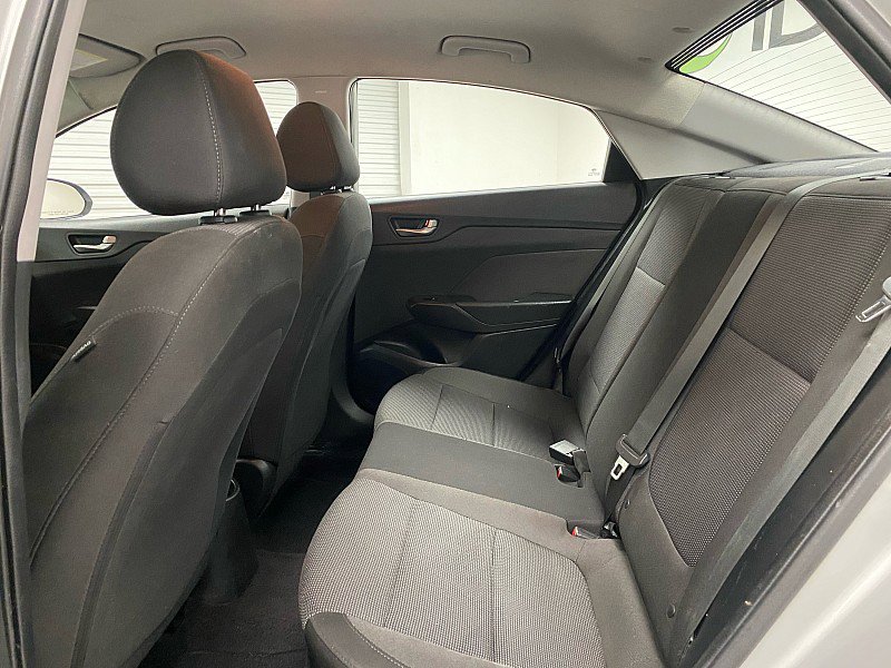 Used 2020 Hyundai Accent SE image 11