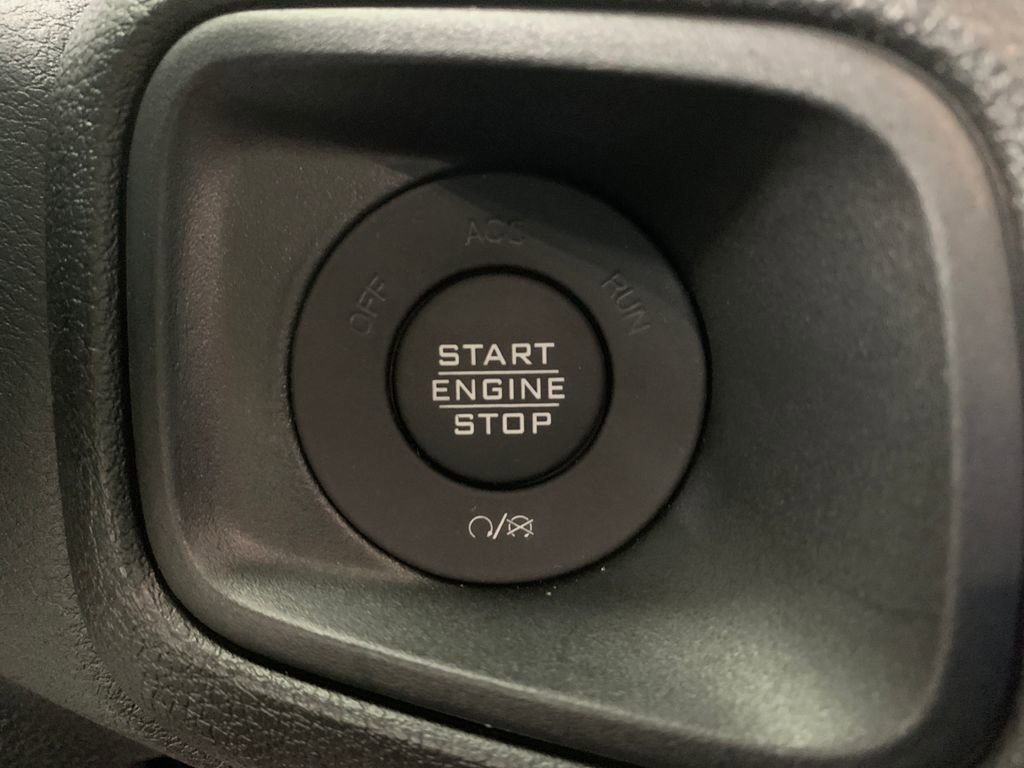 Used 2024 Jeep Gladiator Sport image 24