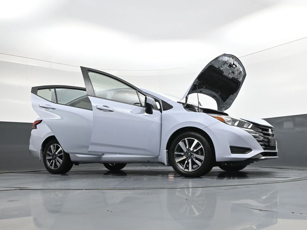 Used 2024 Nissan Versa SV w/ Trunk Package image 45