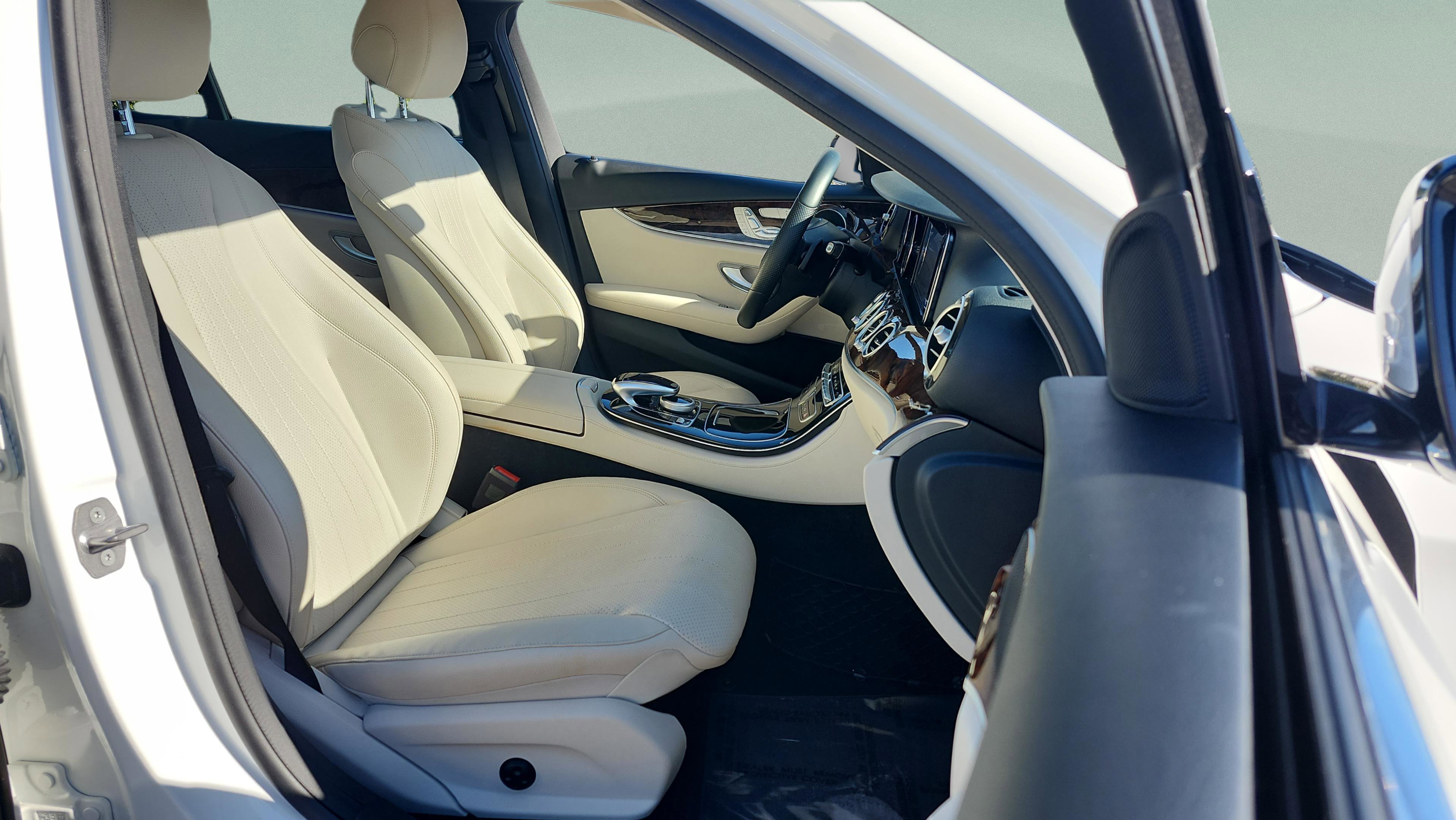 Used 2018 Mercedes-Benz E 300 image 19