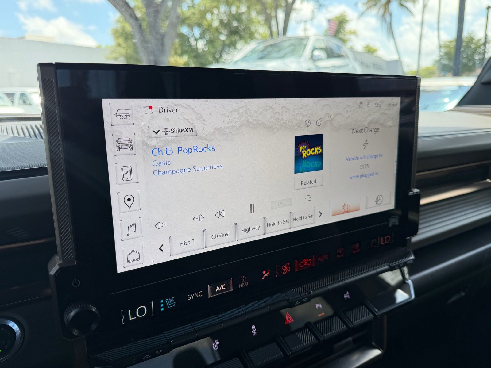 Used 2025 GMC Hummer EV 2X AWD/4WD image 23