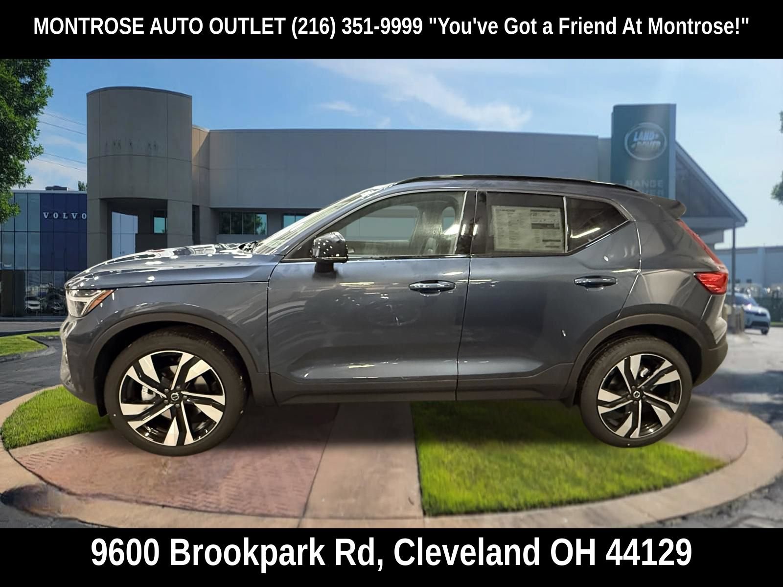 New 2026 Volvo XC40 B5 Plus w/ Protection Package Premier AWD/4WD image 2