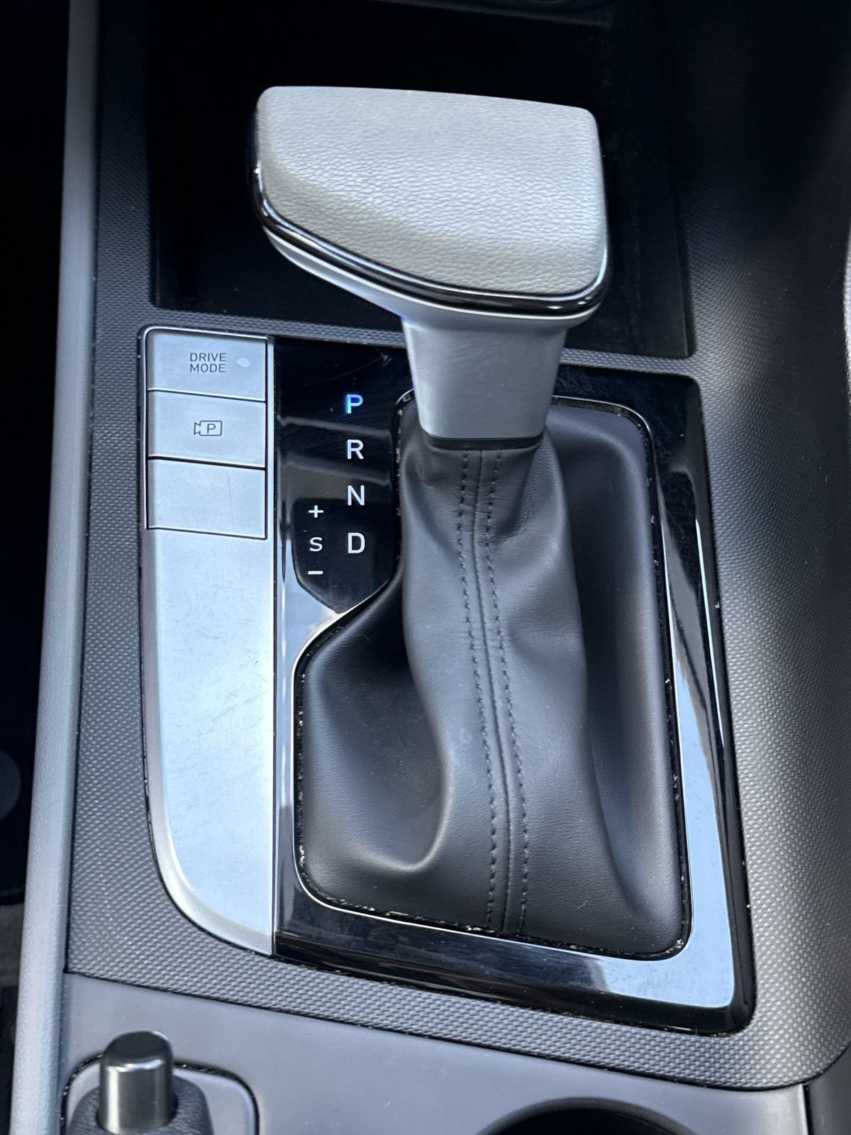 Used 2023 Hyundai Elantra SEL FWD image 24
